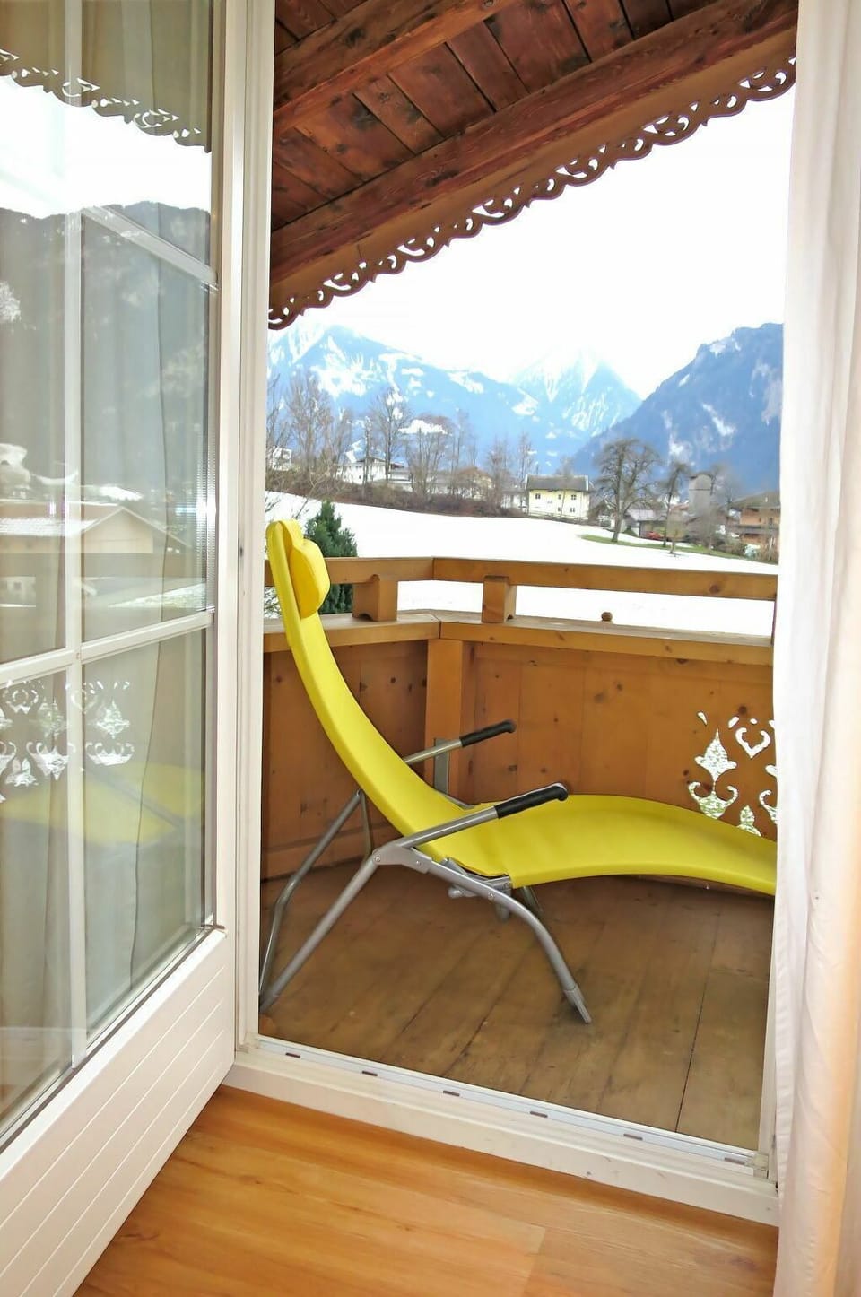 Sky, Window, Building, Wood, Shade, Interior Design, Floor, Wood Stain, Curtain