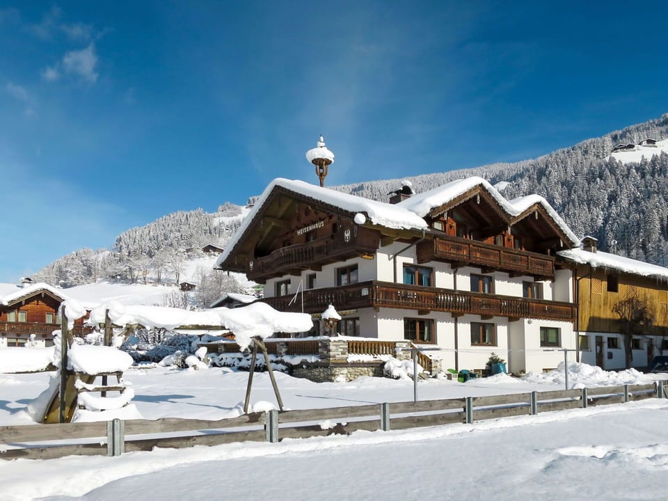 Cloud, Sky, Snow, Mountain, Building, Slope, Window, House, Freezing, Landscape