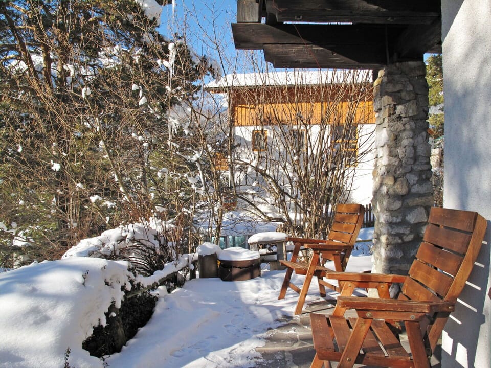 Snow, Furniture, Building, Table, Plant, Branch, Shade, Wood, Outdoor Furniture, Tree