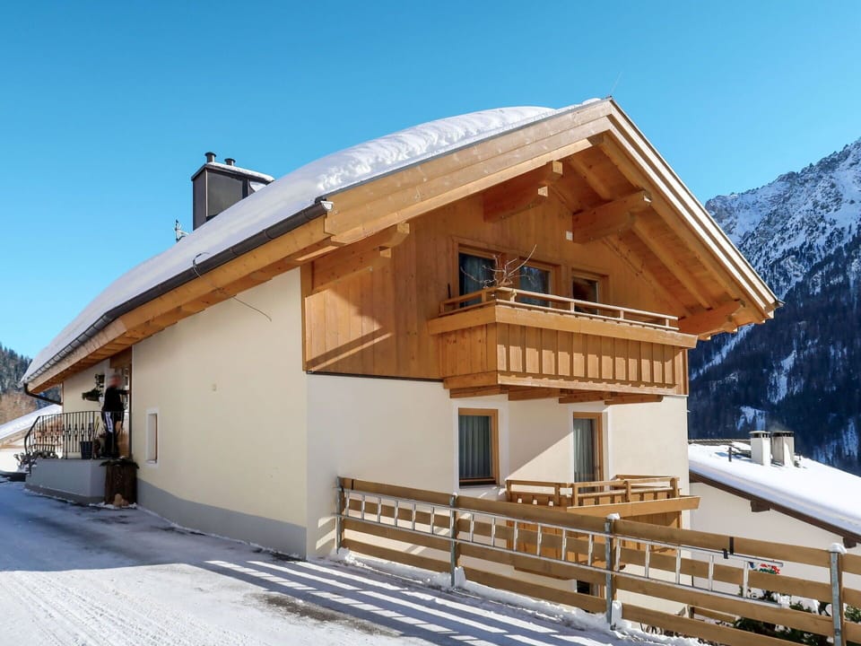Sky, Building, Window, Snow, Wood, House, Slope, Tree, Cottage, Mountain