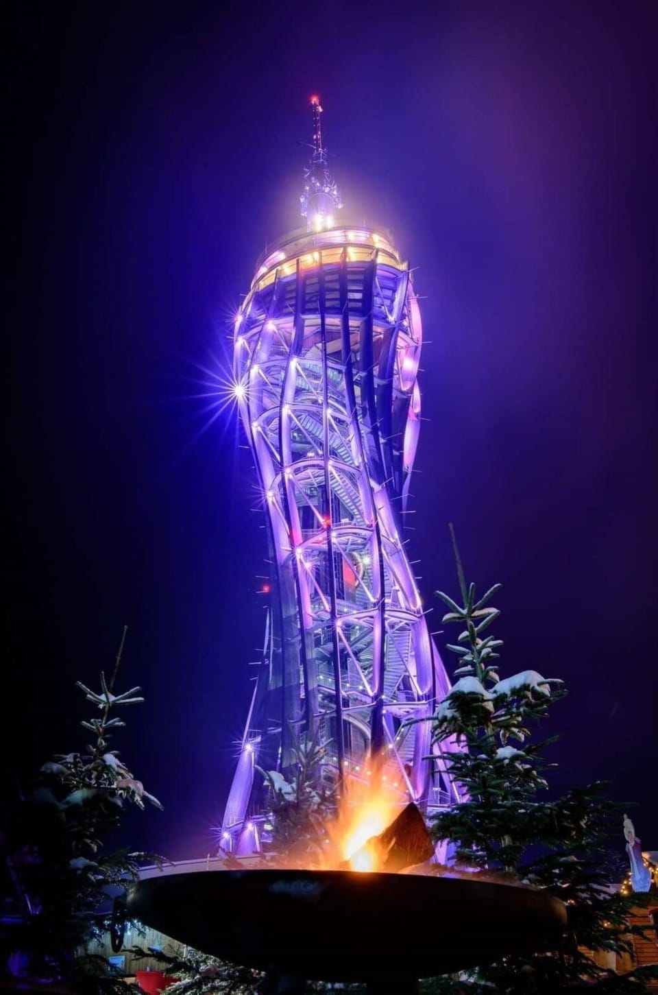 Light, Plant, Nature, Water, Tower, Purple, World, Building, Electricity, Landmark