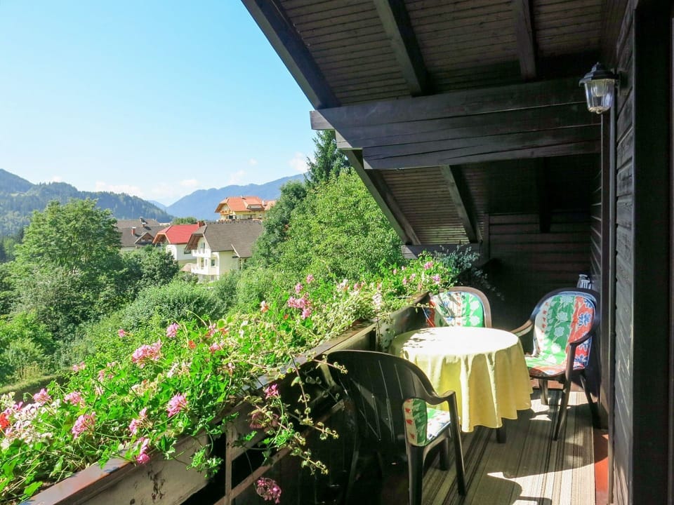 Balcony, Plant, Architecture, Tourism, Flower, House, Hill Station, Building, Landscape, Window