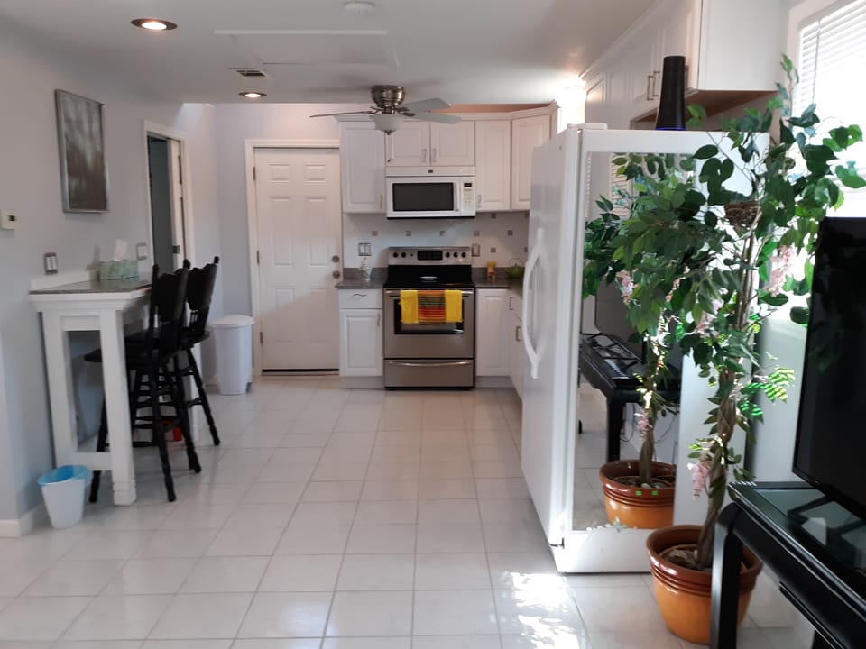 studio style, bathroom on left