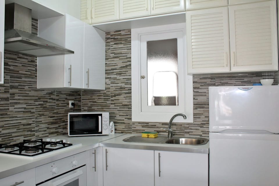 Fully fitted American Style kitchen