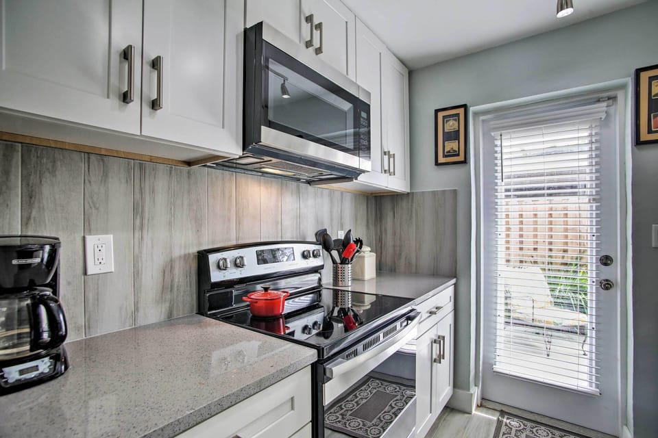 Fully Equipped Kitchen | Stainless Steel Appliances