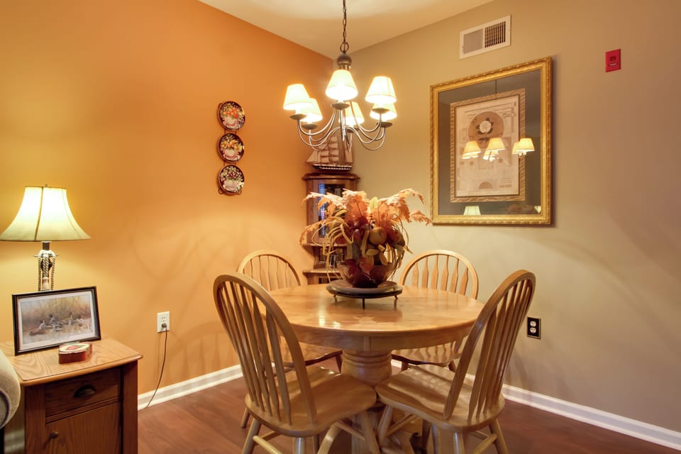 Dining Space | Dishware/Flatware