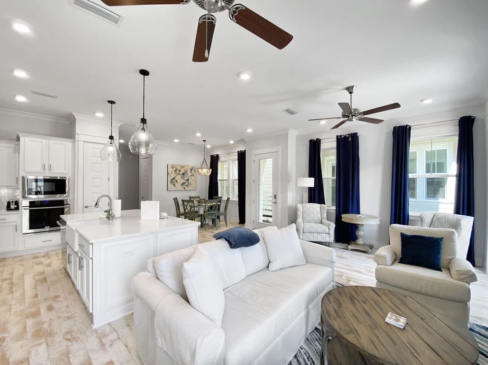 1st Floor | Kitchen & Living Area