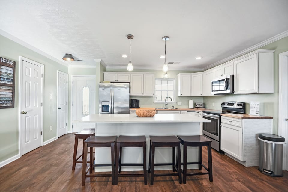 Main Floor Kitchen