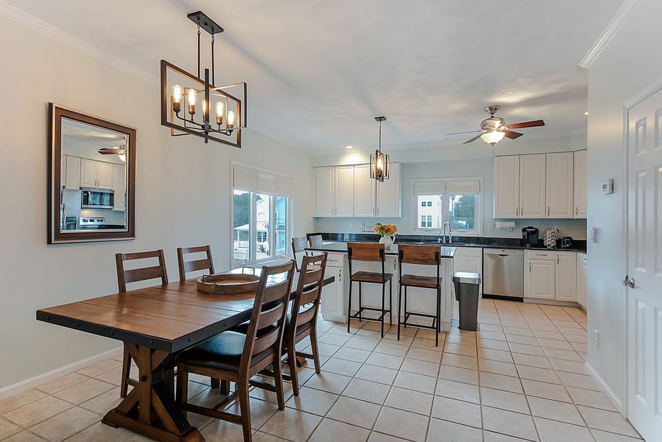 Gorgeous natural light in our spacious kitchen!