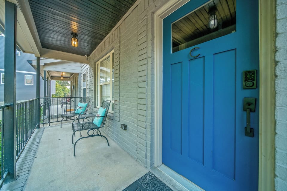 911C 19TH AVE 002