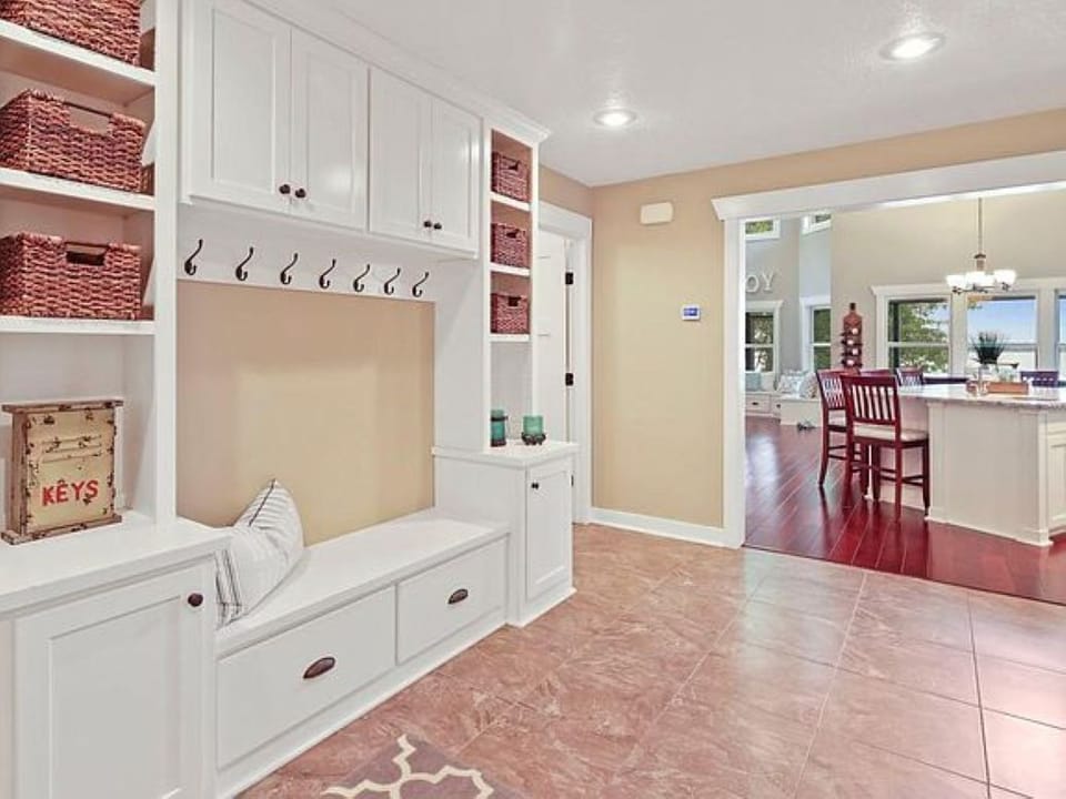 Entry way off of garage