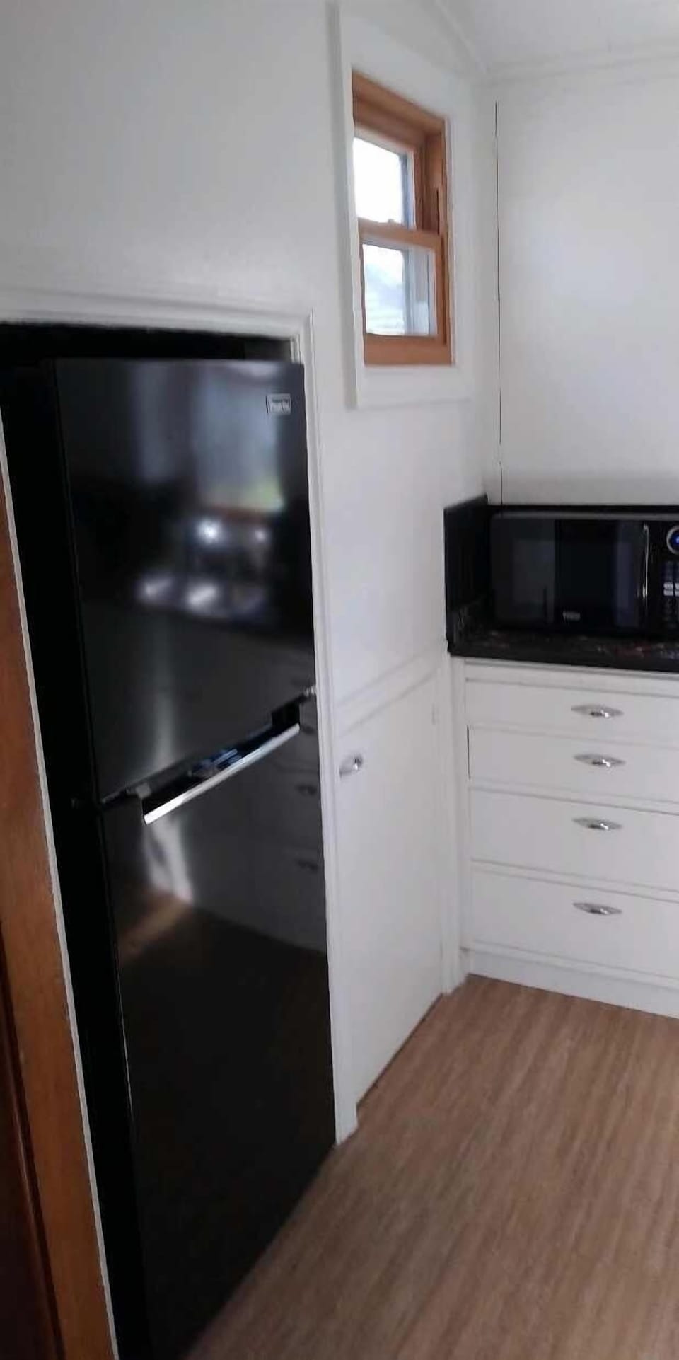 Refrigerator and microwave 