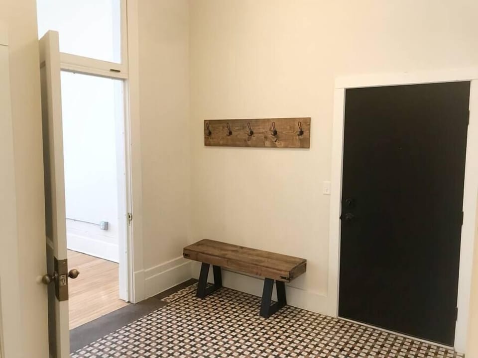 9558806f b34a 4d5b b6f0 eddbc24fad6f