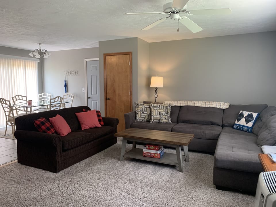 Inviting living room with a seat for everyone!