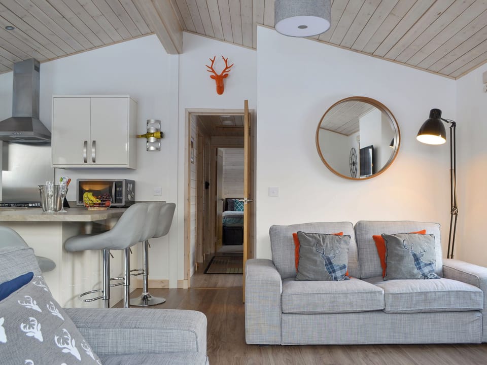 Light and airy open-plan living space | Cruachan - Invernahavon, Glentruim, near Newtonmore