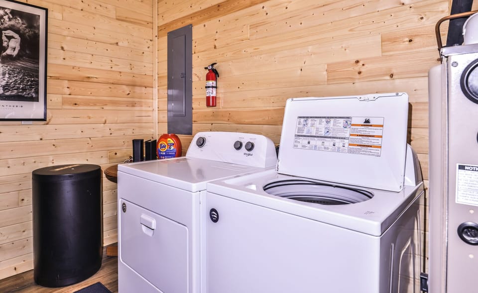 On Site Washer and Dryer W/ Laundry Soap 