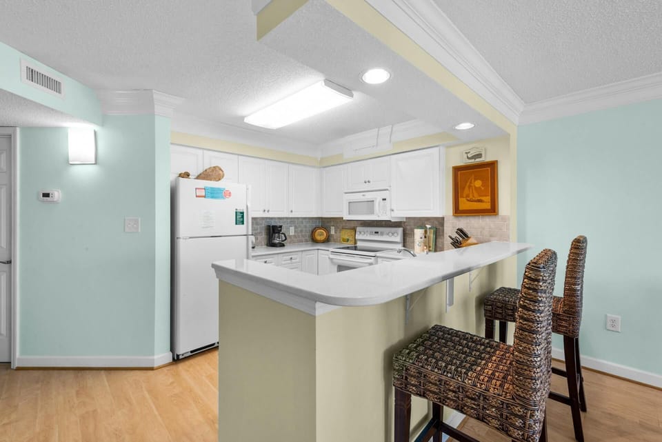 Kitchen Bar 