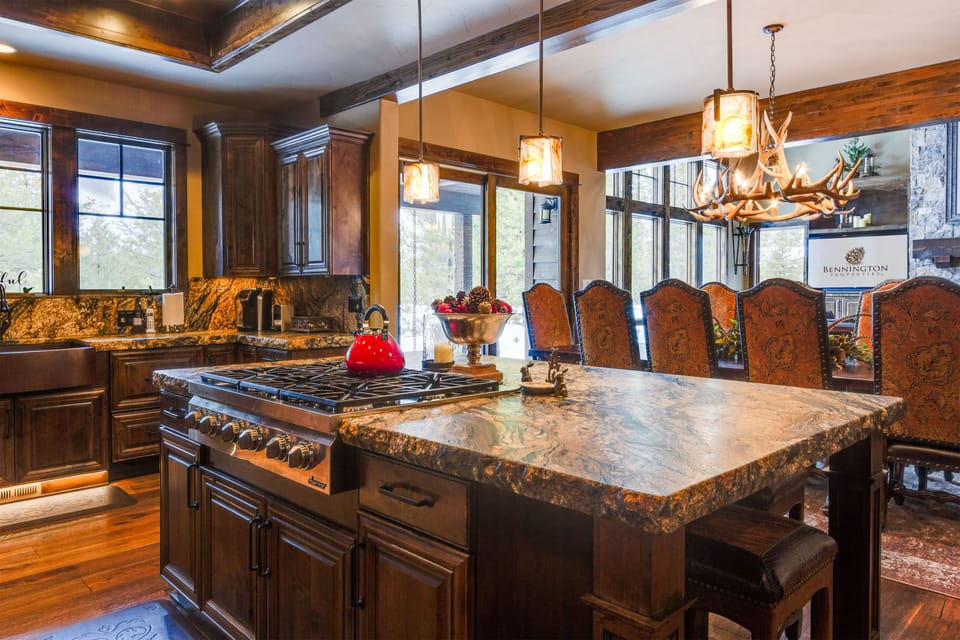 Kitchen - Main Level