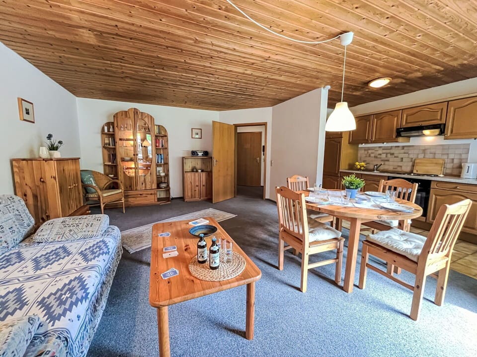 Table, Furniture, Chair, Picture Frame, Wood, Interior Design, Architecture, Flooring, Floor, Building