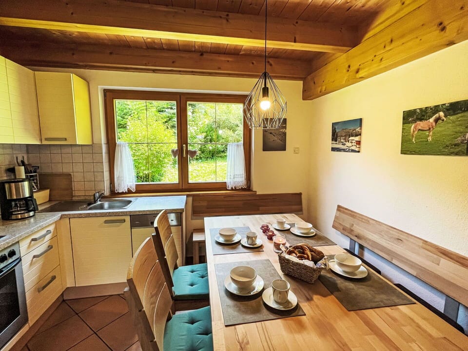 Property, Table, Cabinetry, Kitchen Sink, Wood, Building, Window, Interior Design, Sink, Architecture