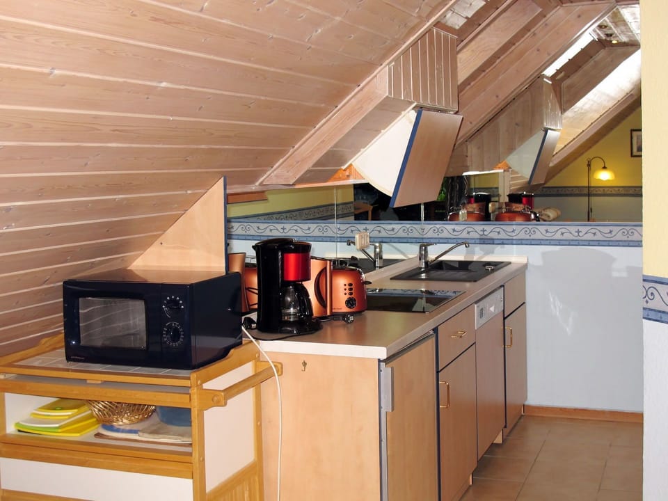 Countertop, Room, Cabinetry, Property, Kitchen, Furniture, Interior Design, Building, House, Material Property