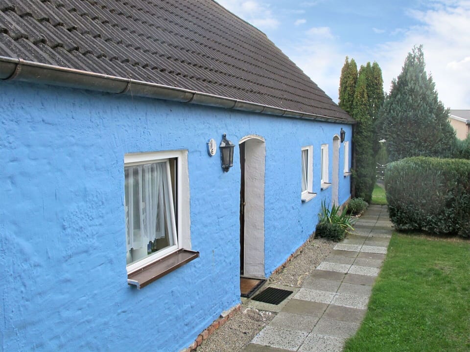 Property, Cottage, House, Building, Wall, Home, Real Estate, Shed, Window, Roof