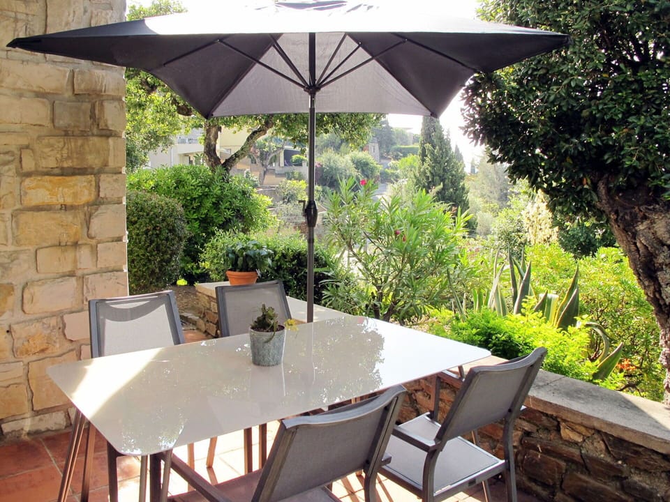 Property, Umbrella, Patio, Outdoor Table, Table, Shade, Building, Real Estate, House, Furniture
