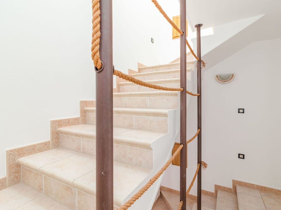 Product, Stairs, Wood, Comfort, Flooring, House, Wood Stain, Bed Frame, Floor, Hardwood