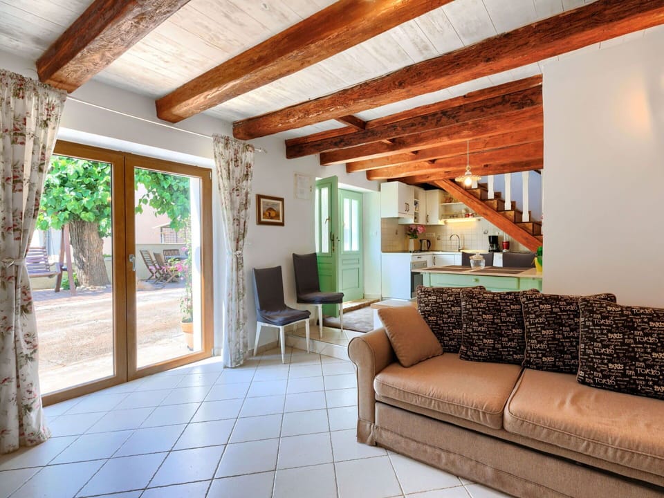 Property, Furniture, Couch, Table, Wood, Interior Design, Comfort, Building, Floor, Flooring