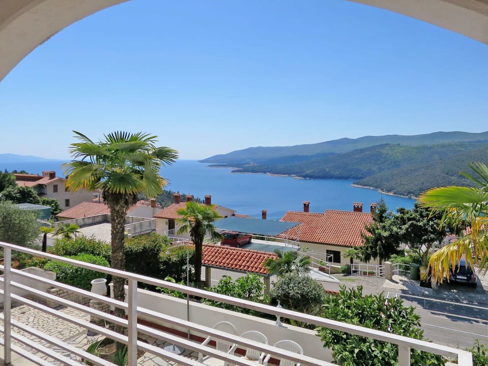 Property, Real Estate, Sky, Azure, Vacation, Building, House, Coast, Bay, Sea