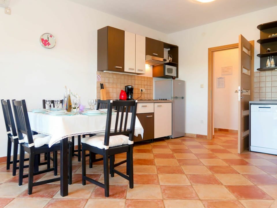 Cabinetry, Furniture, Table, Chair, Lighting, Wood, Interior Design, Home Appliance, Flooring, Floor
