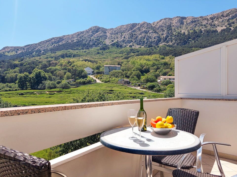 Hill, Mountain Range, Ridge, Throw Pillow, Pillow, Hotel, Resort, Balcony, Bedroom, Alps