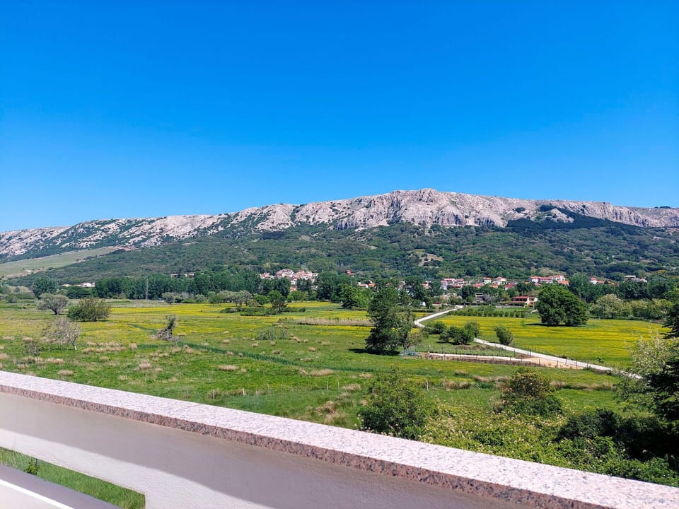 Hill, Mountain Range, Hill Station, Ridge, Valley, Mountain Village, Alps, Massif, Chaparral