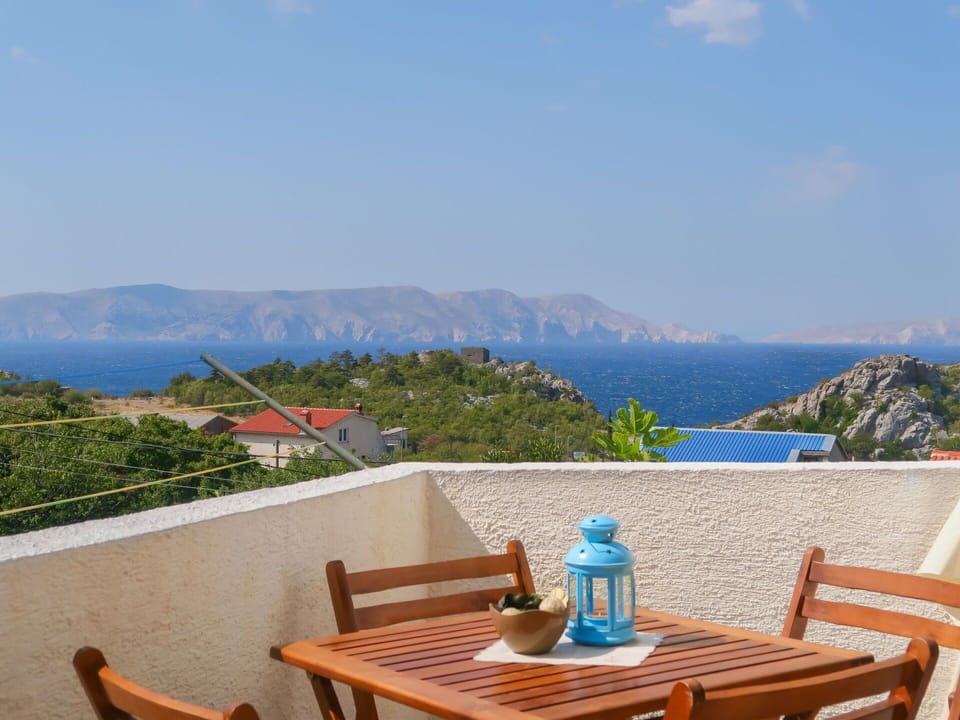 Property, Real Estate, Sky, Azure, Vacation, Building, Room, Villa, House, Furniture