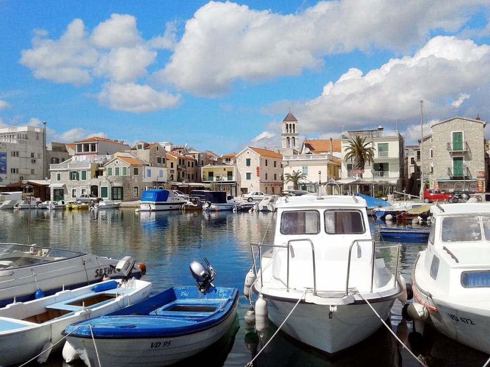 Water, Sky, Cloud, Water Resources, Azure, Tree, Natural Landscape, Beach, Coastal And Oceanic Landforms, Plant
