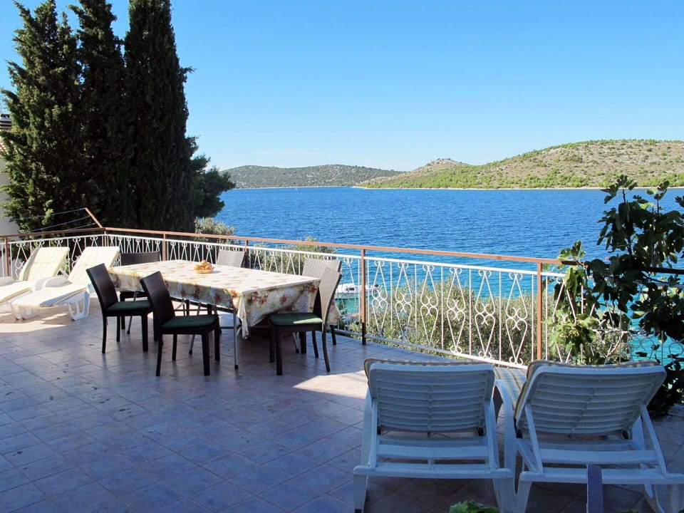Property, Furniture, Real Estate, House, Sky, Vacation, Shore, Table, Restaurant, Deck