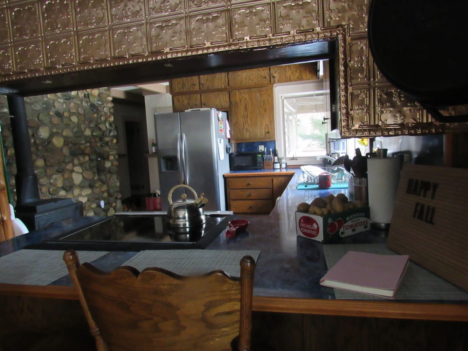 Kitchen island