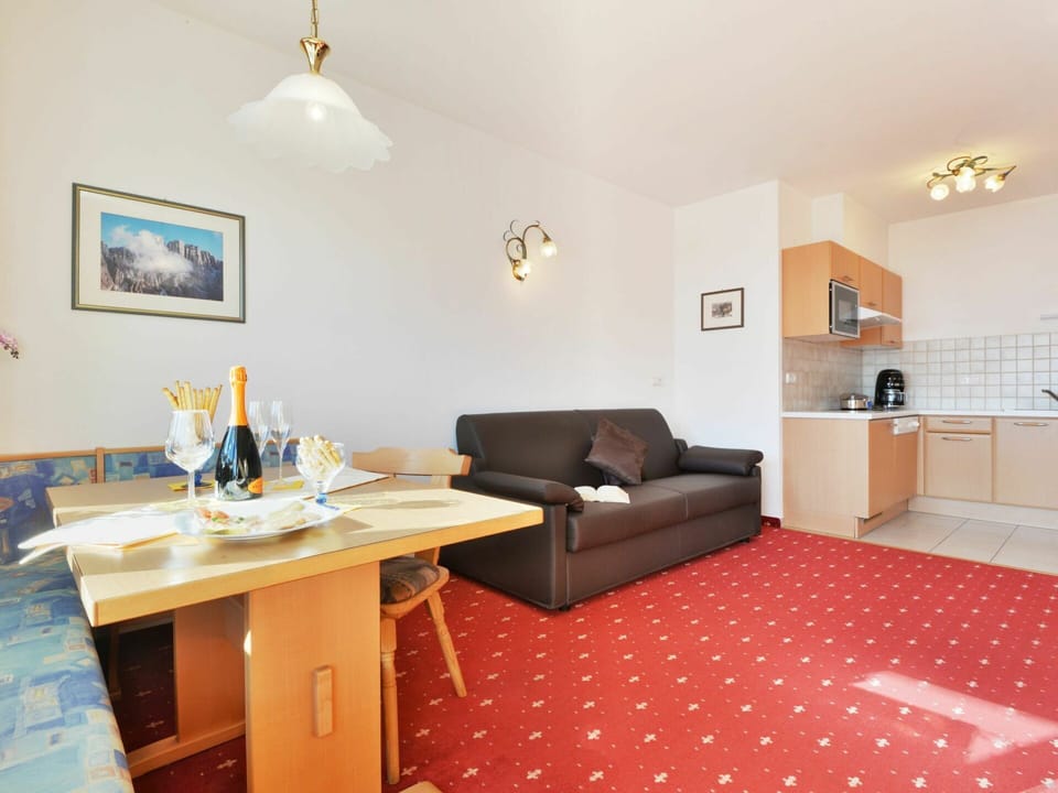 Furniture, Picture Frame, Property, Comfort, Lighting, Table, Wood, Interior Design, Floor, Flooring