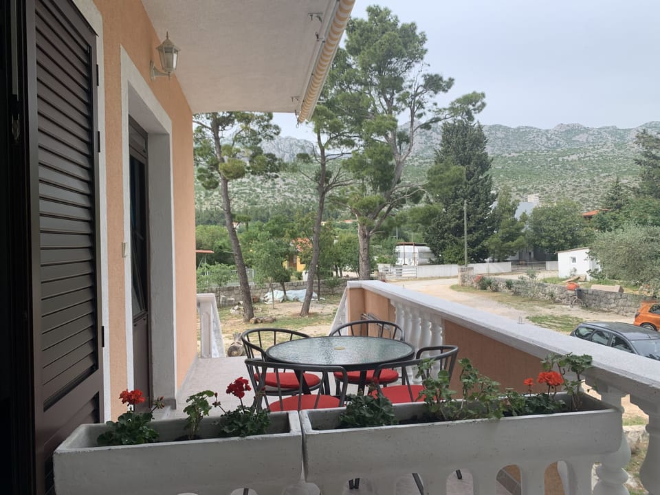 Terrace 2