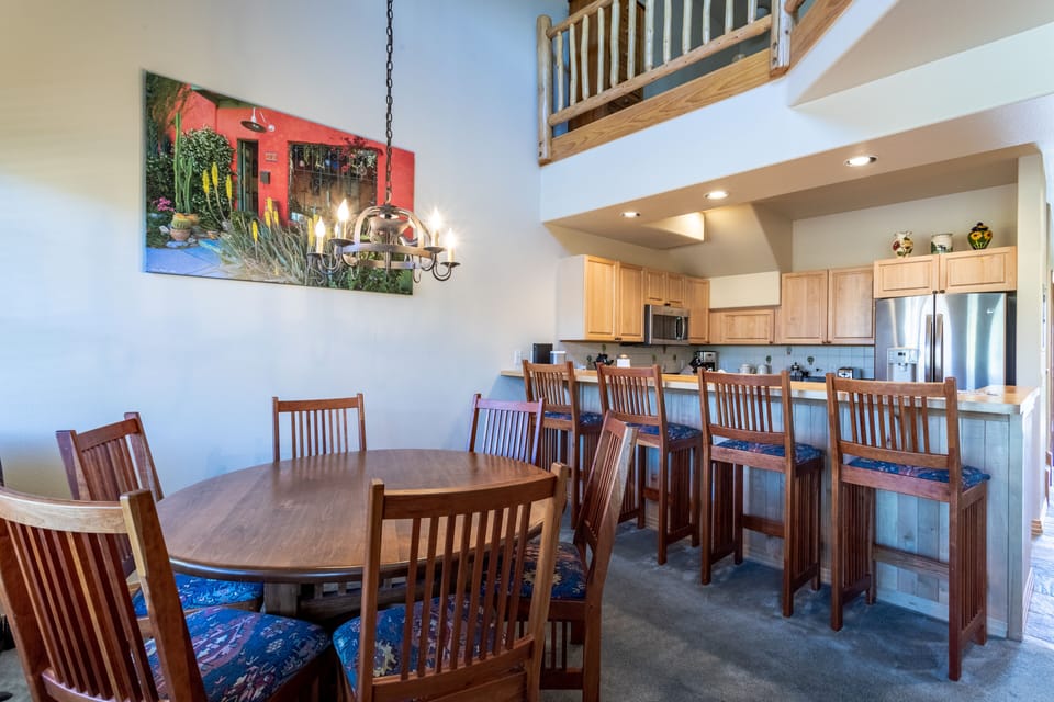 Kitchen table and bar area