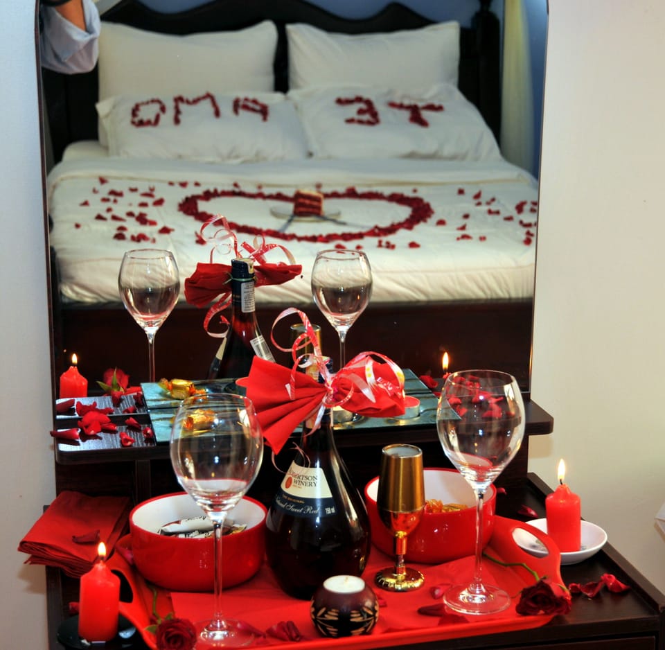 Honey Moon Deco