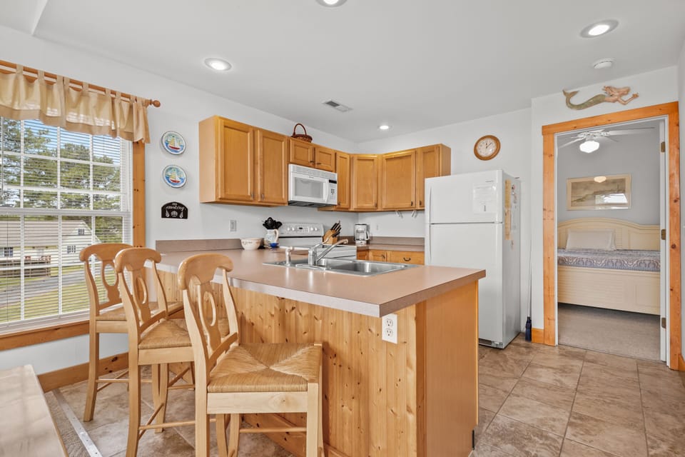 Kitchen - Island Counter