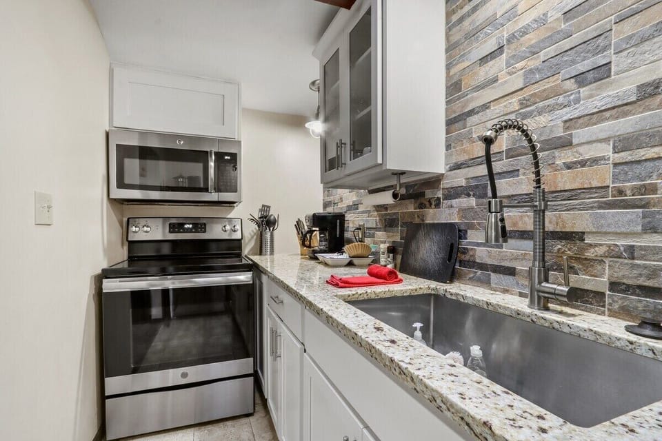 Gally kitchen