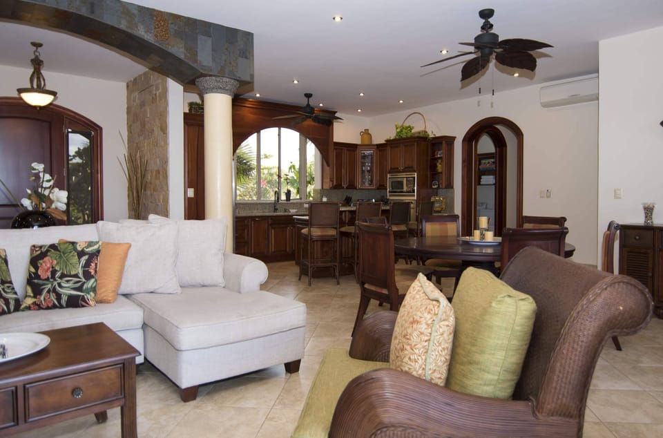 Open Kitchen