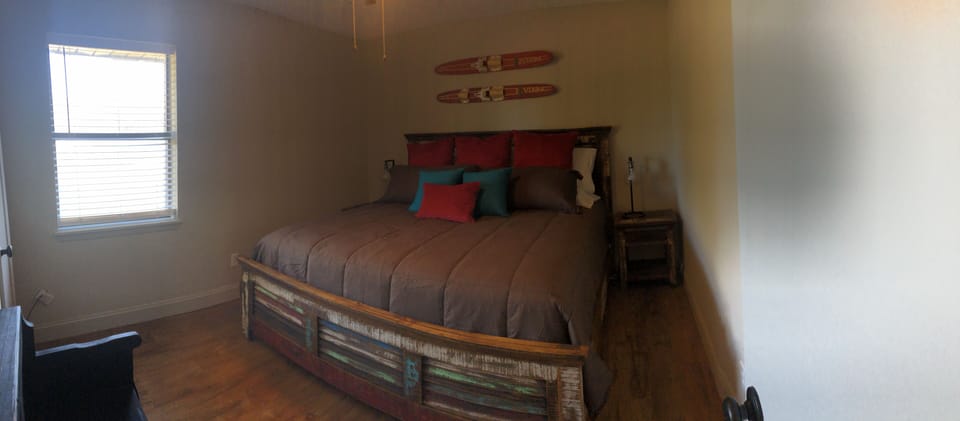 2nd Bedroom with King Size Bed