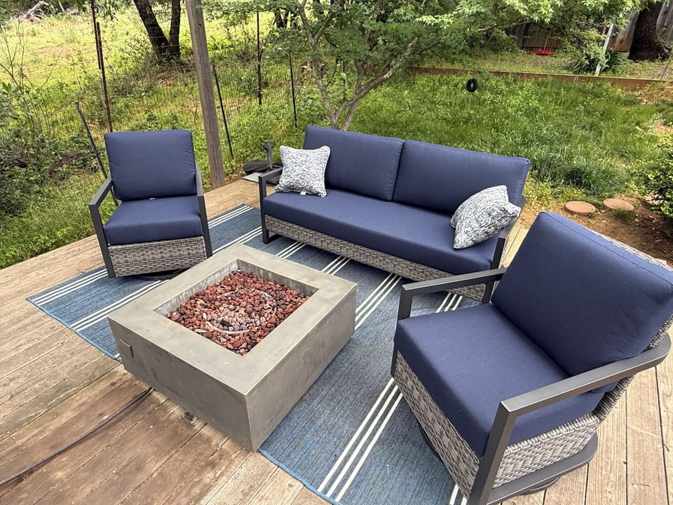 Deck and Fire pit for AM coffee or PM wine to watch the stunning sunsets.