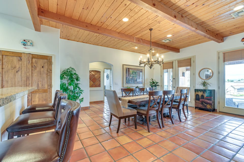 Dining Table | Dishware & Flatware Provided