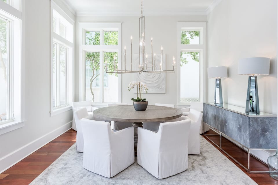 First Floor: Dining Area