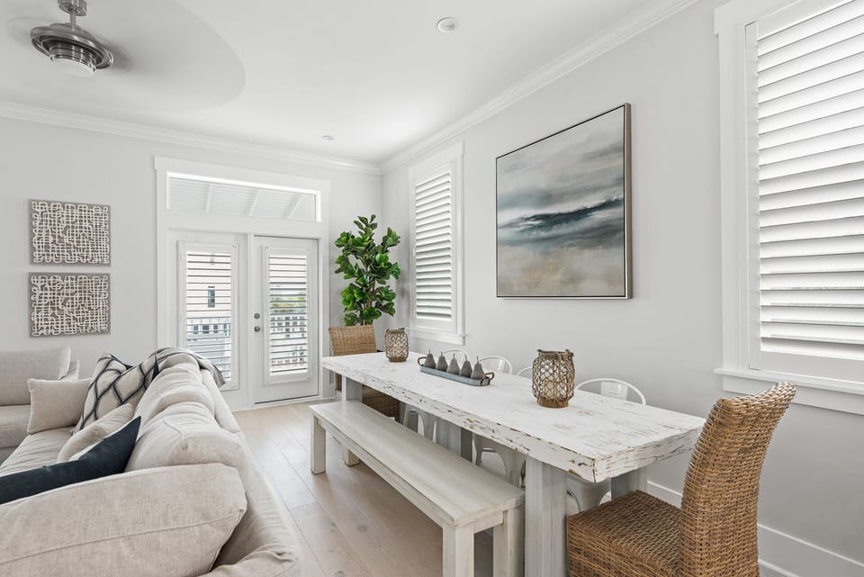 Second Floor: Dining Area