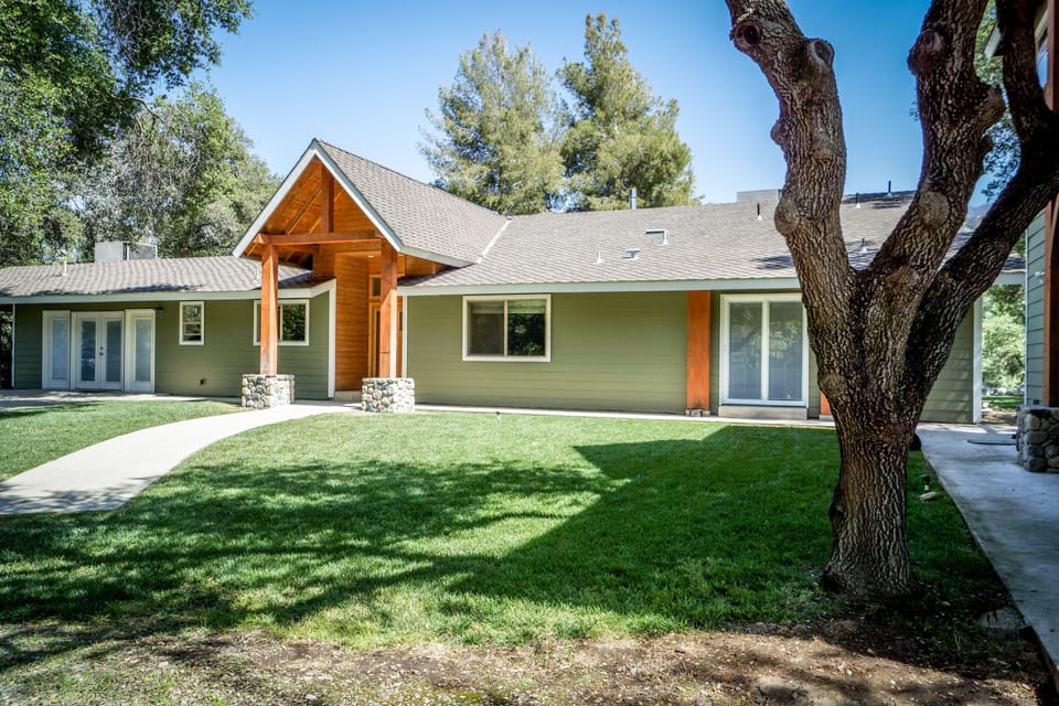 Kaweah Chakra front entrance